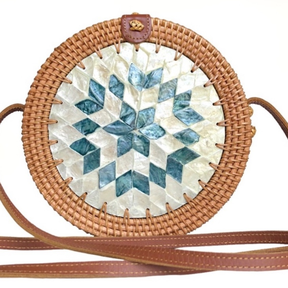 Handcrafted Shell Embellishment Rattan Leather Crossbody Bag Women’s